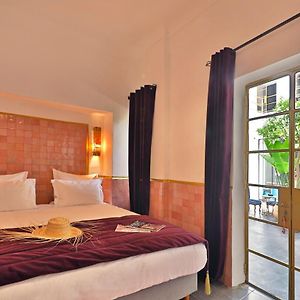 Camera standard con letto king size